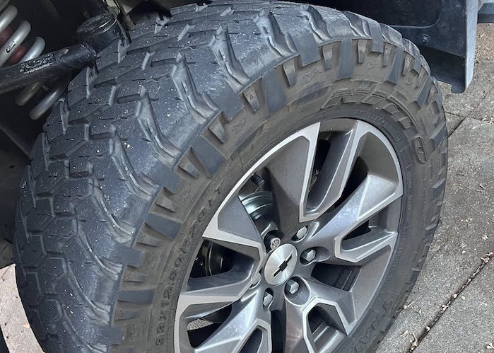 Octavio's 2024 Chevy Silverado Nitto Trail Grappler M/T tires