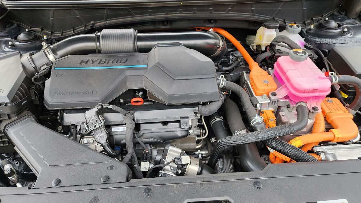 2024 Hyundai Tucson Hybrid Limited Engine