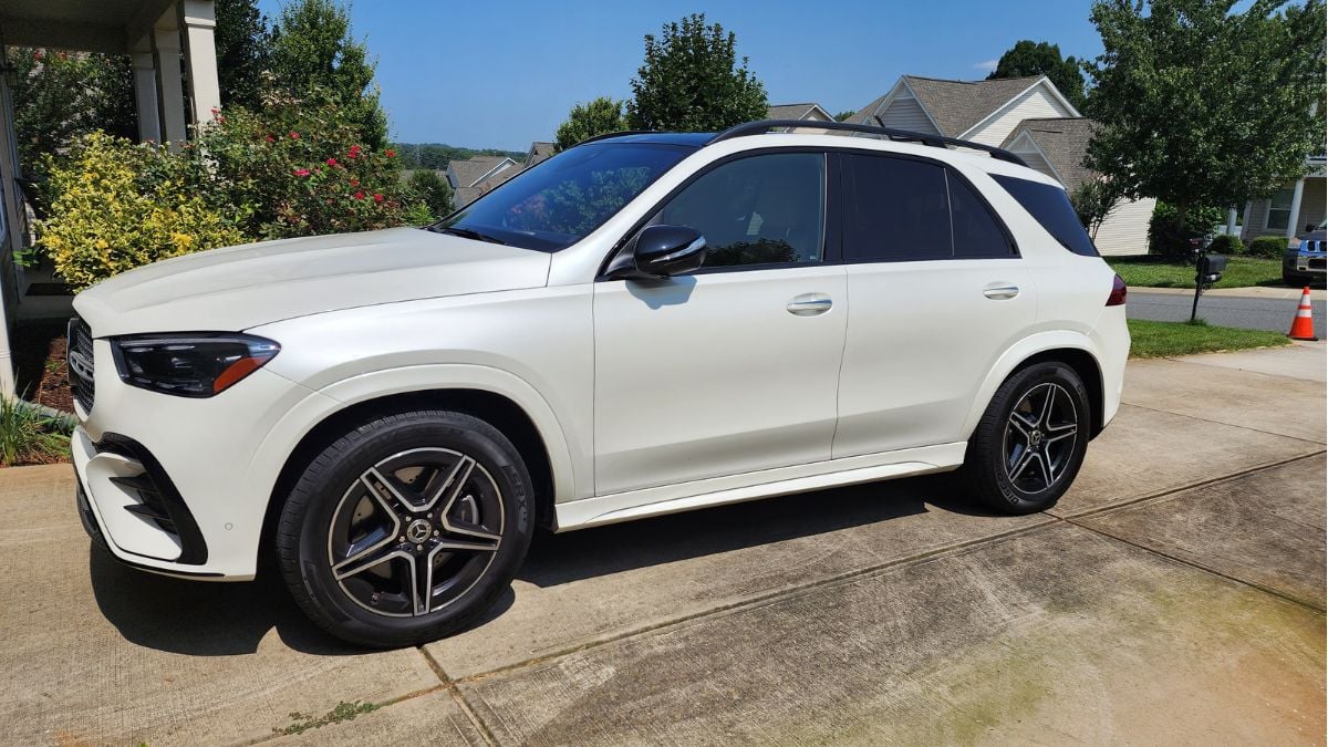 2024 Mercedes GLE 450 4Matic Review: exterior side view