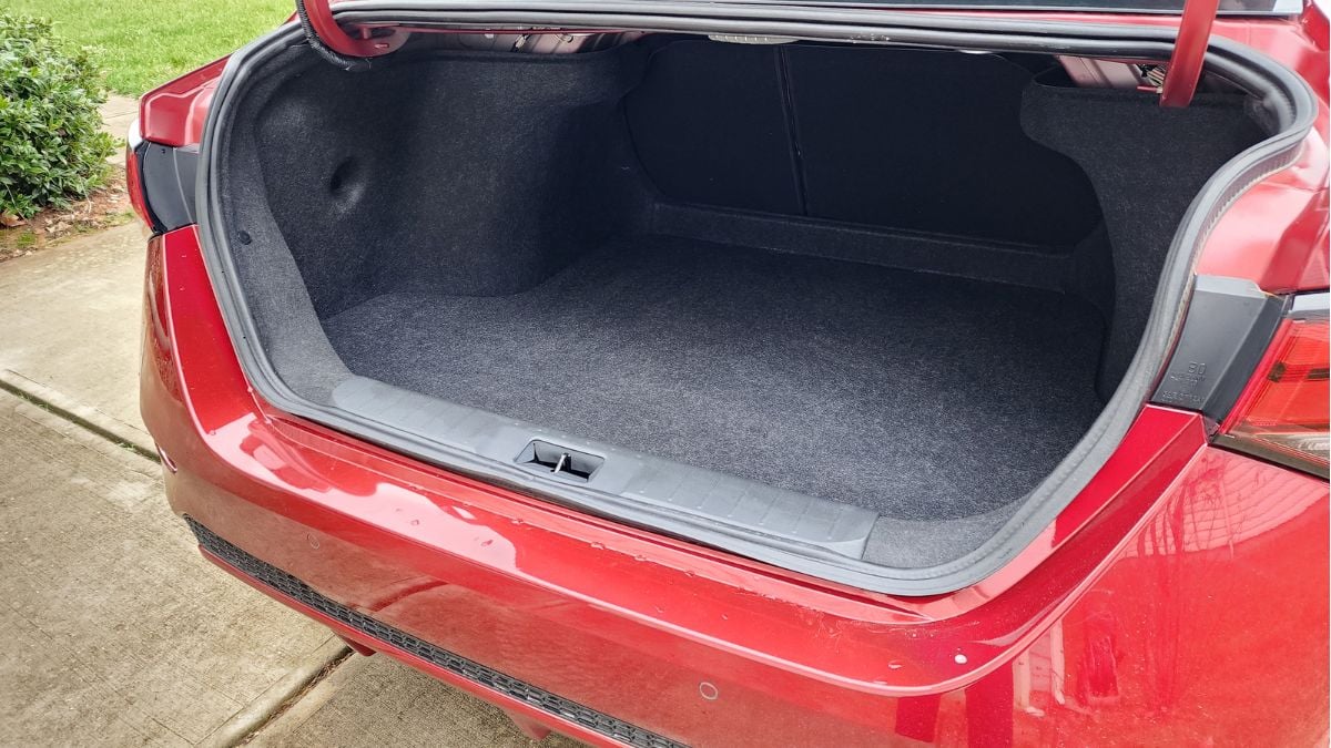 2024 Nissan Sentra SV's trunk