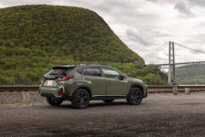 2024 Subaru Crosstrek new vs. used