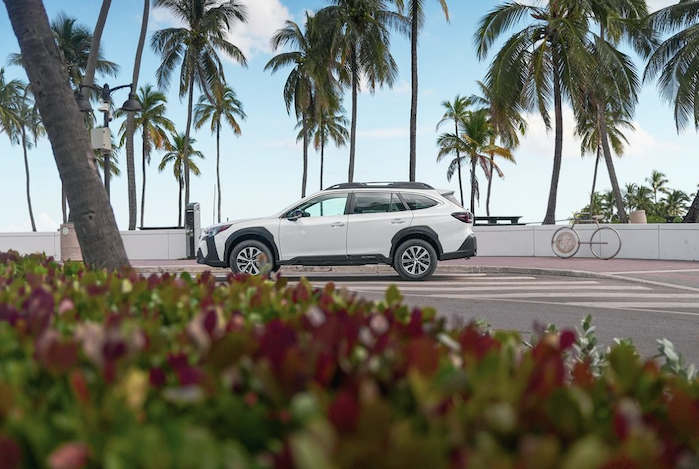 2024 Subaru Outback side view