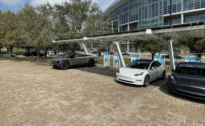 Dewayne's Tesla Cybertruck at the Supercharger