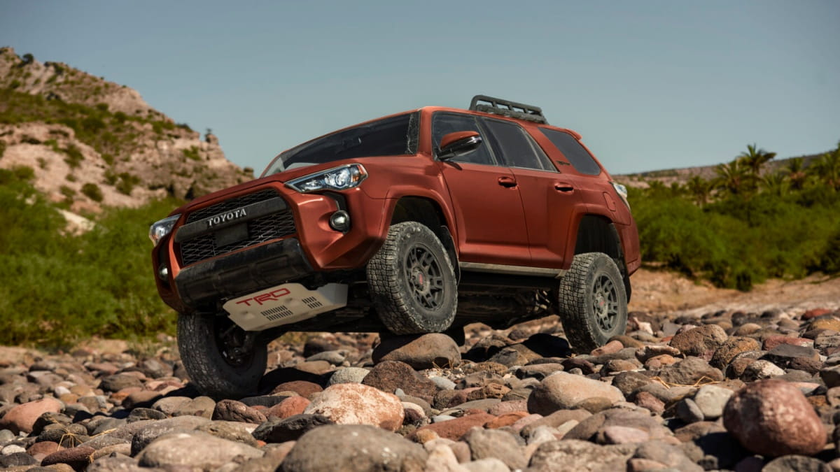 Toyota 4Runner off-roading front 3/4 view
