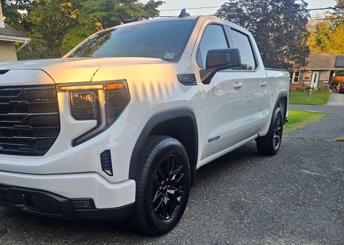 Daniel Morales's 2025 GMC Sierra 5.3L