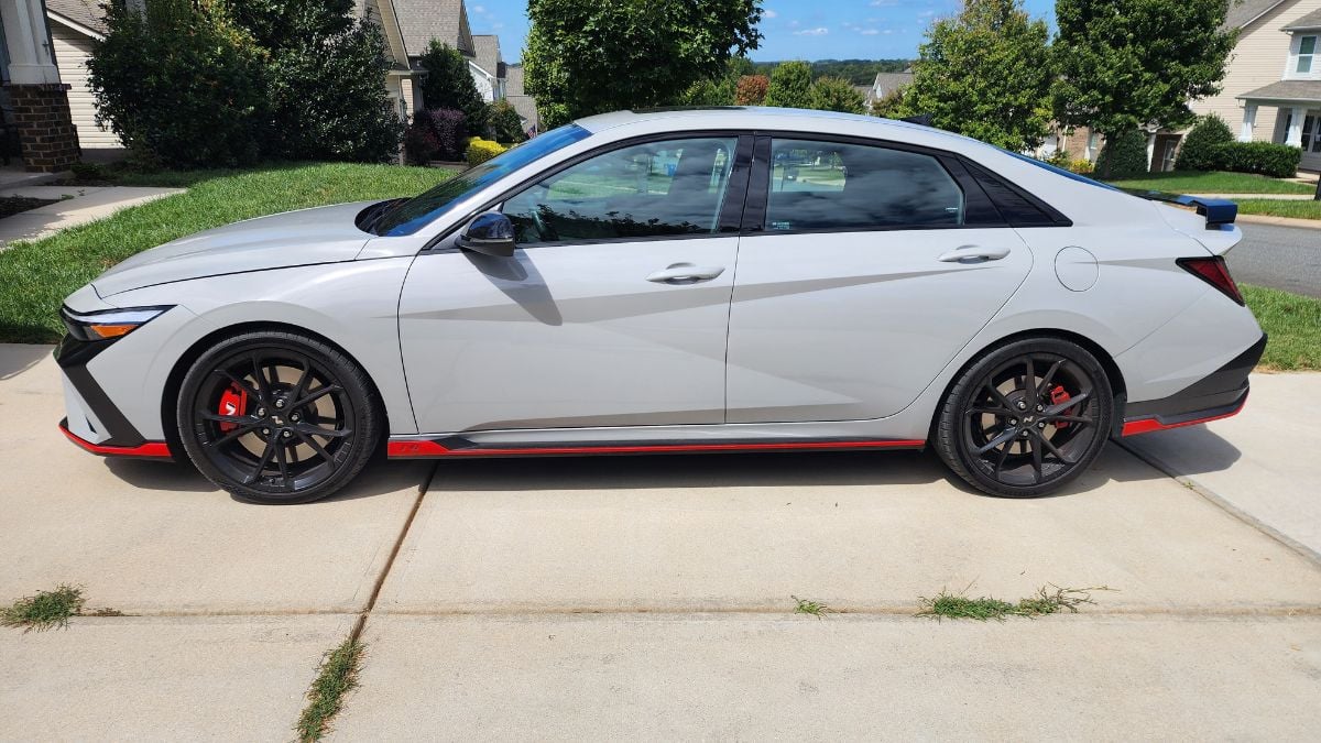 2025 Hyundai Elantra N's side exterior design