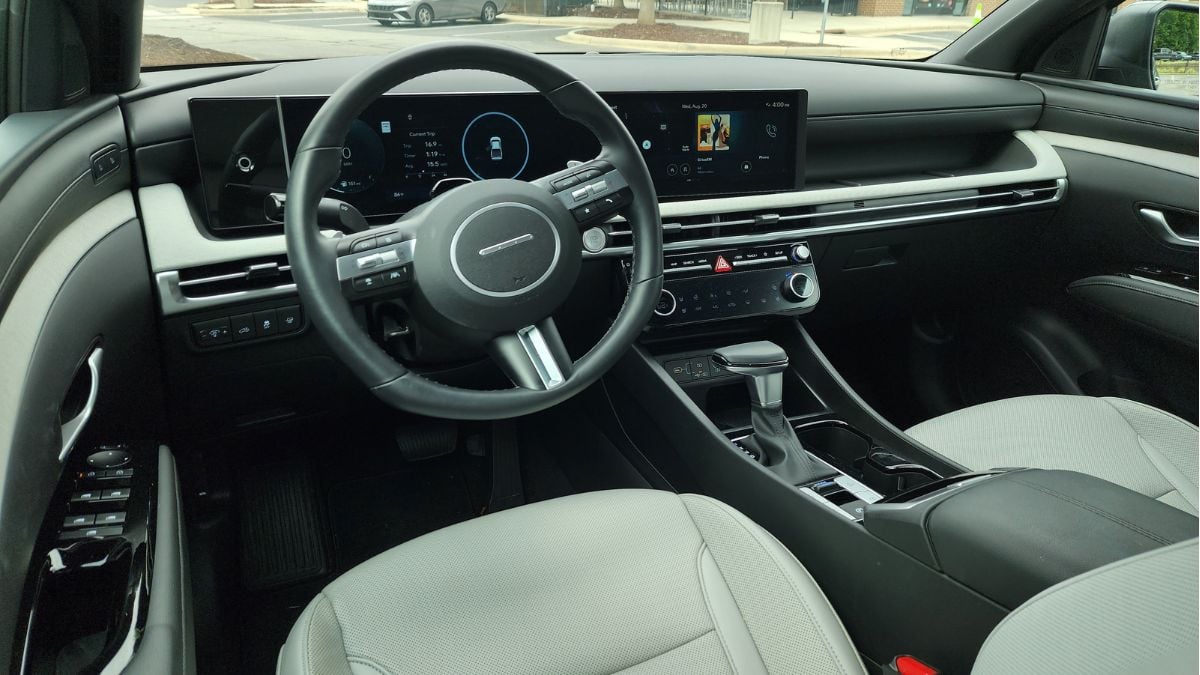 2025 Hyundai Santa Cruz Limited AWD's interior