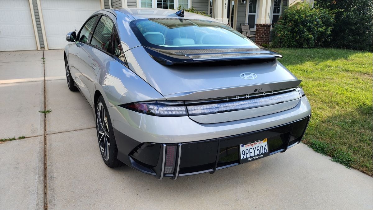 2025 Ioniq 6 Limited Long Range's back exterior design