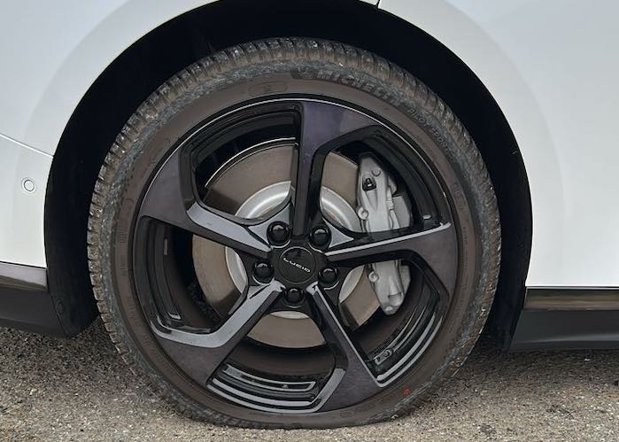 Pete's 2025 Lucid Air Touring with a flat tire