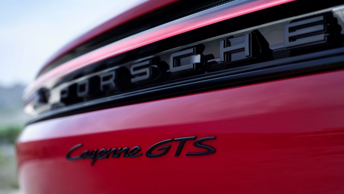 2025 Porsche Cayenne GTS - Porsche Newsroom 