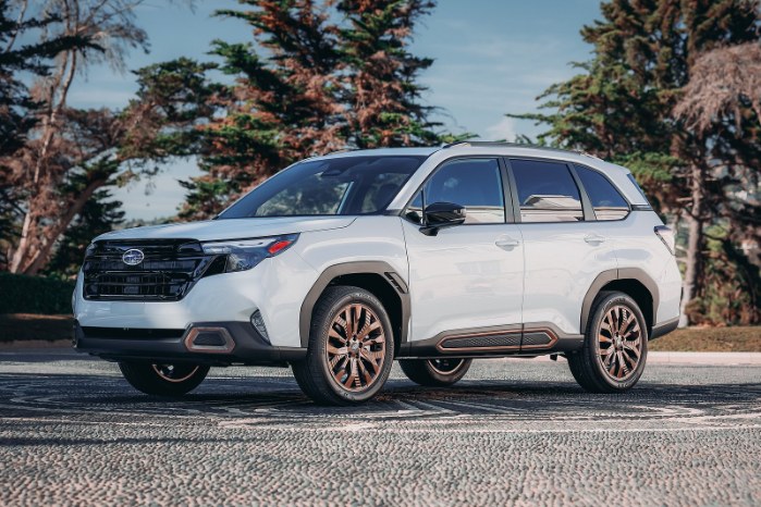 2025 Subaru Forester leaked