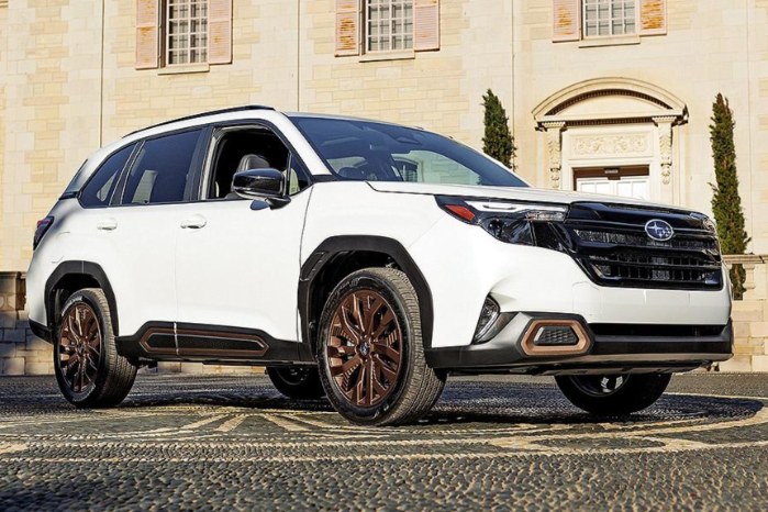 2025 Subaru Forester leaked image