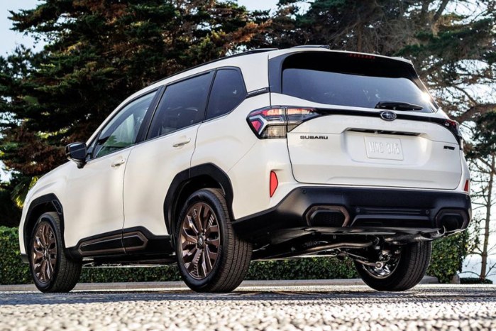 2025 Subaru Forester leaked rear shot