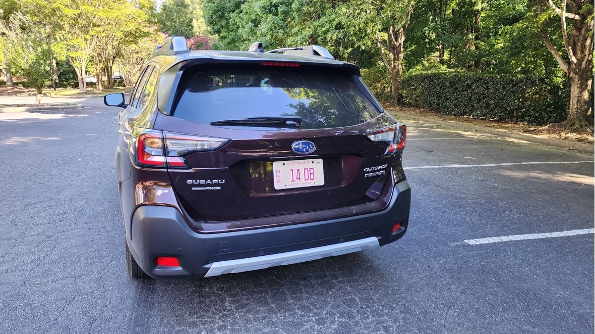 2025 Subaru Outback Limited's rear look