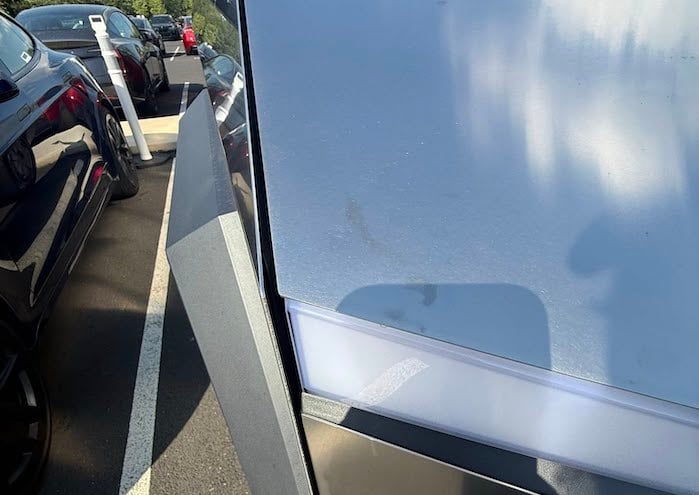 Nate's Tesla Cybertruck delivery with build quality issues