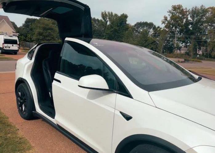 John's 2025 Tesla Model X loaner in his driveway