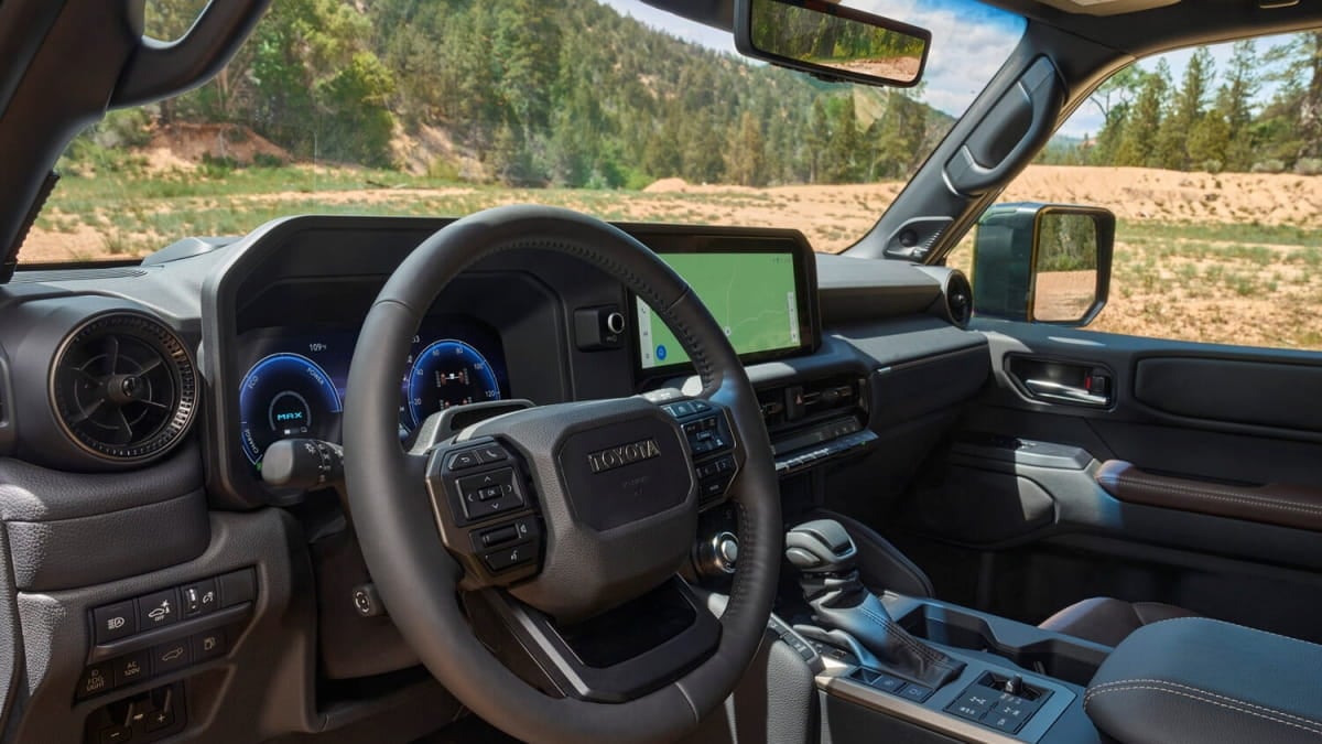 Toyota Land Crusier owners report a new issue with the driver's side mirror, leading to a potential safety hazard when overtaking or maneuvering