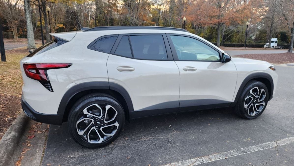 2026 Chevy Trax 2RS exterior design and side view