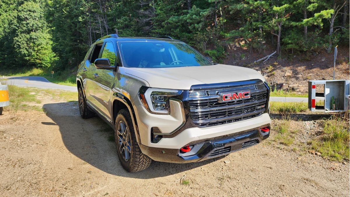 2026 GMC Terrain AT4 AWD's front grille