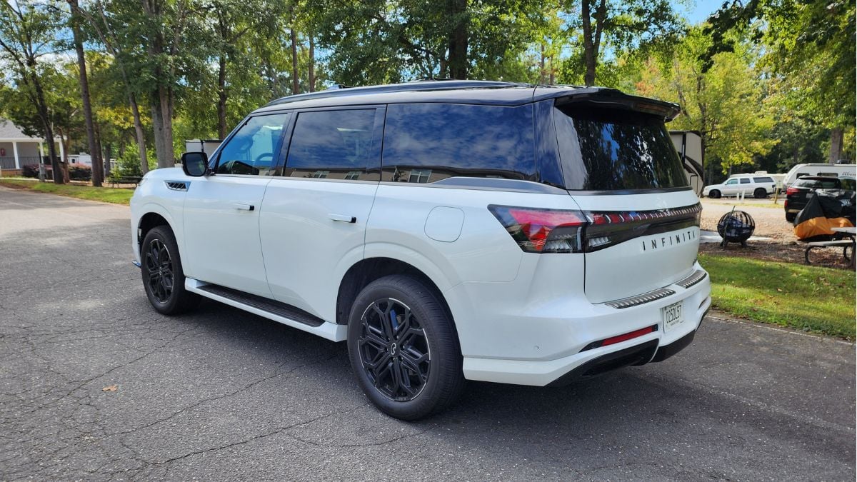 2026 Infiniti QX80 Sport's exterior design