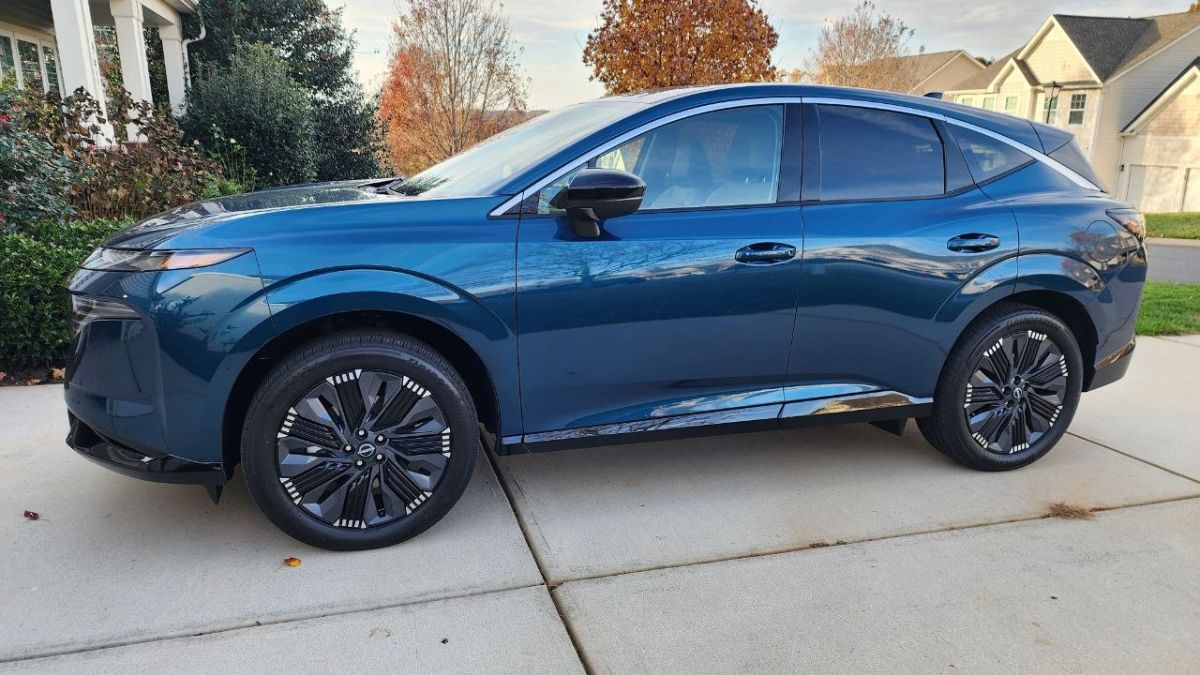 2026 Nissan Murano Platinum's exterior design