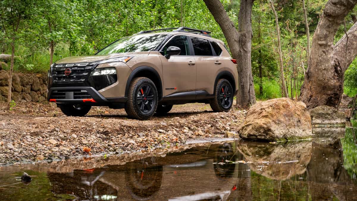 5 Reasons To Consider A Nissan Rogue Over A Toyota RAV4, And 2 Reasons Why You Shouldn't