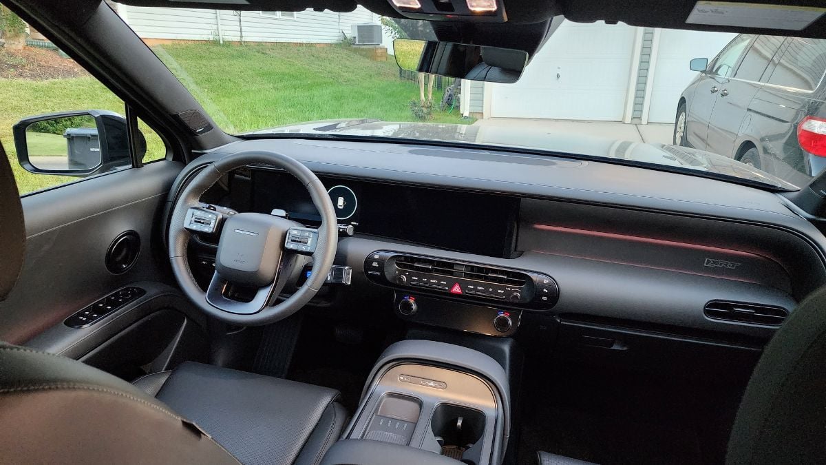 2026 Palisade XRT PRO's interior and infotainment