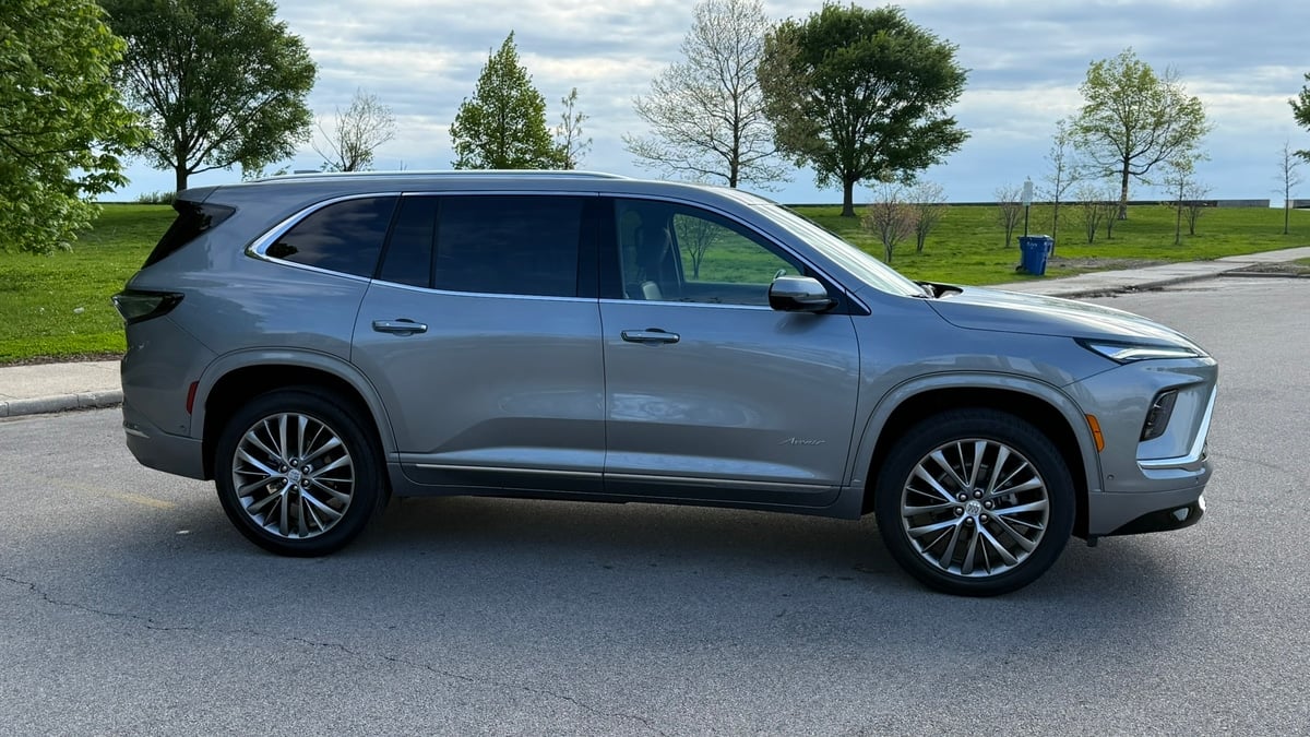 2026 Buick Enclave Avenir
