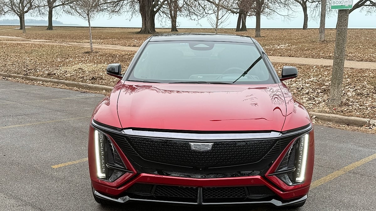 2026 Cadillac Lyriq-V