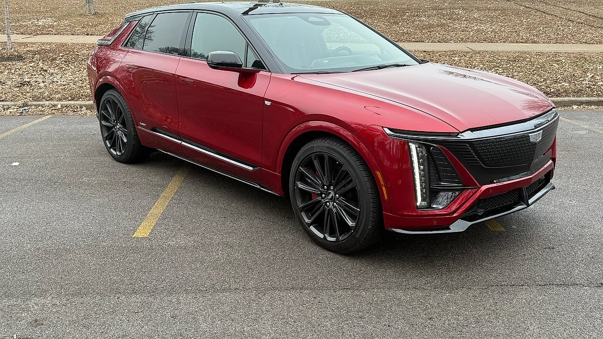 2026 Cadillac Lyriq-V