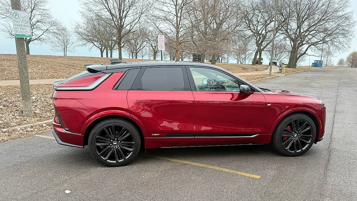 2026 Cadillac Lyriq-V