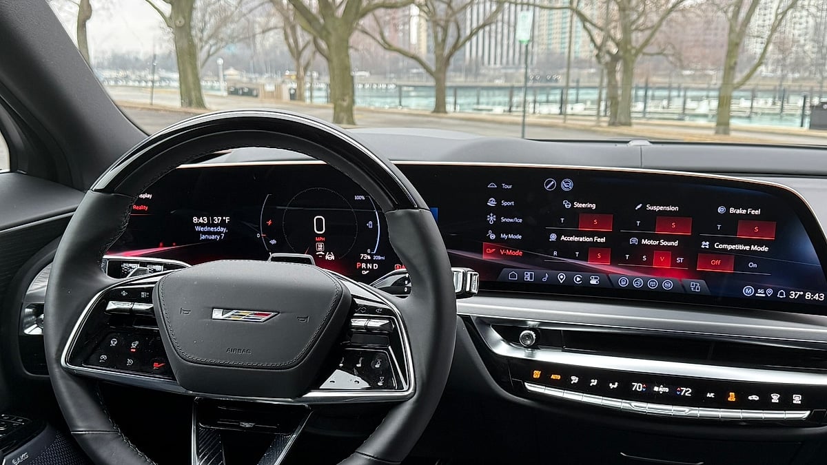 2026 Cadillac Lyriq-V