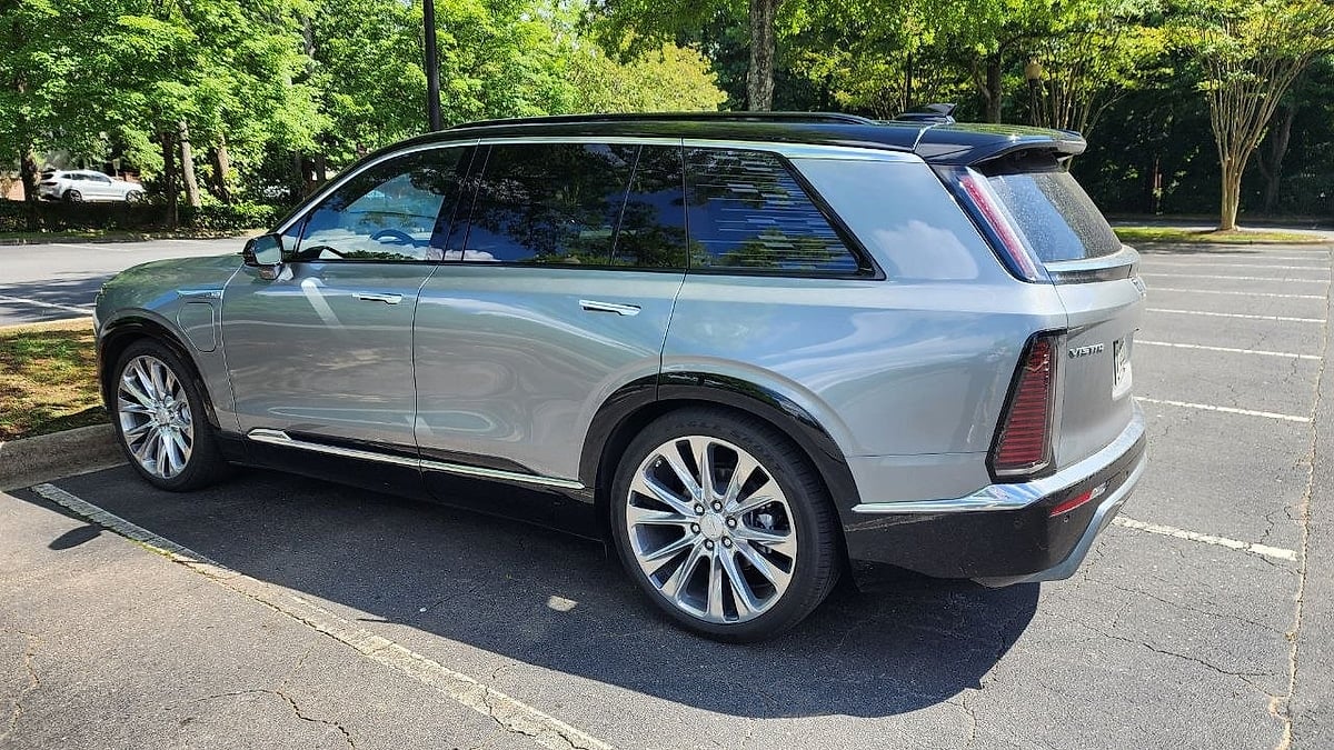 2026 Cadillac Vistiq Premium Luxury trim