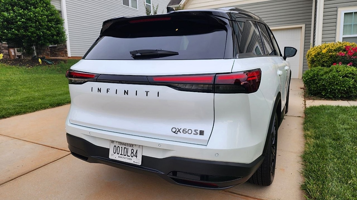 2026 Infiniti QX60 Sports's back end