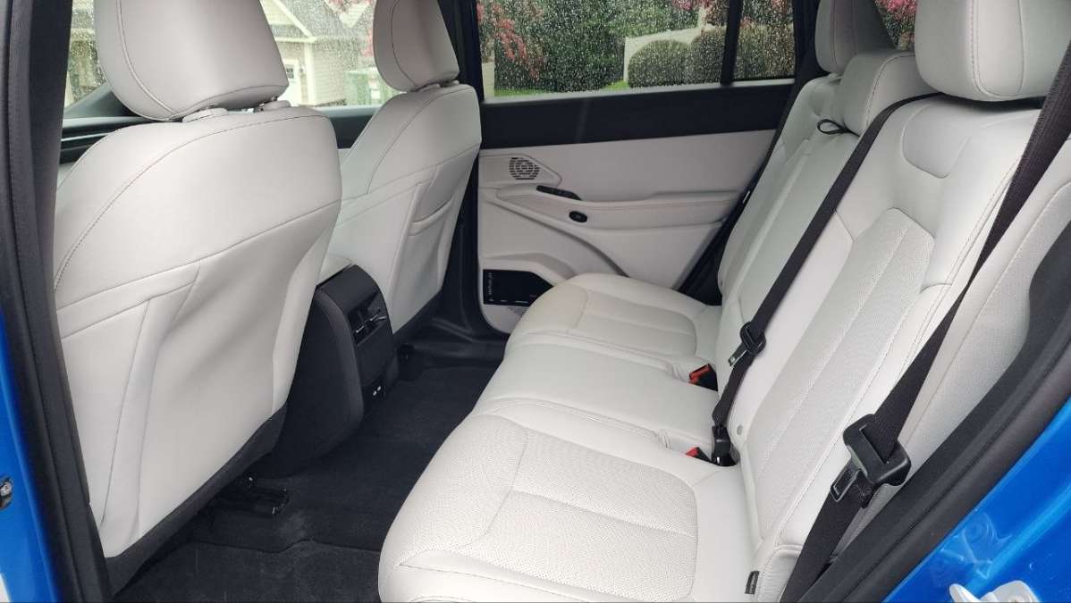 2026 Jeep Cherokee's 2nd row seat.