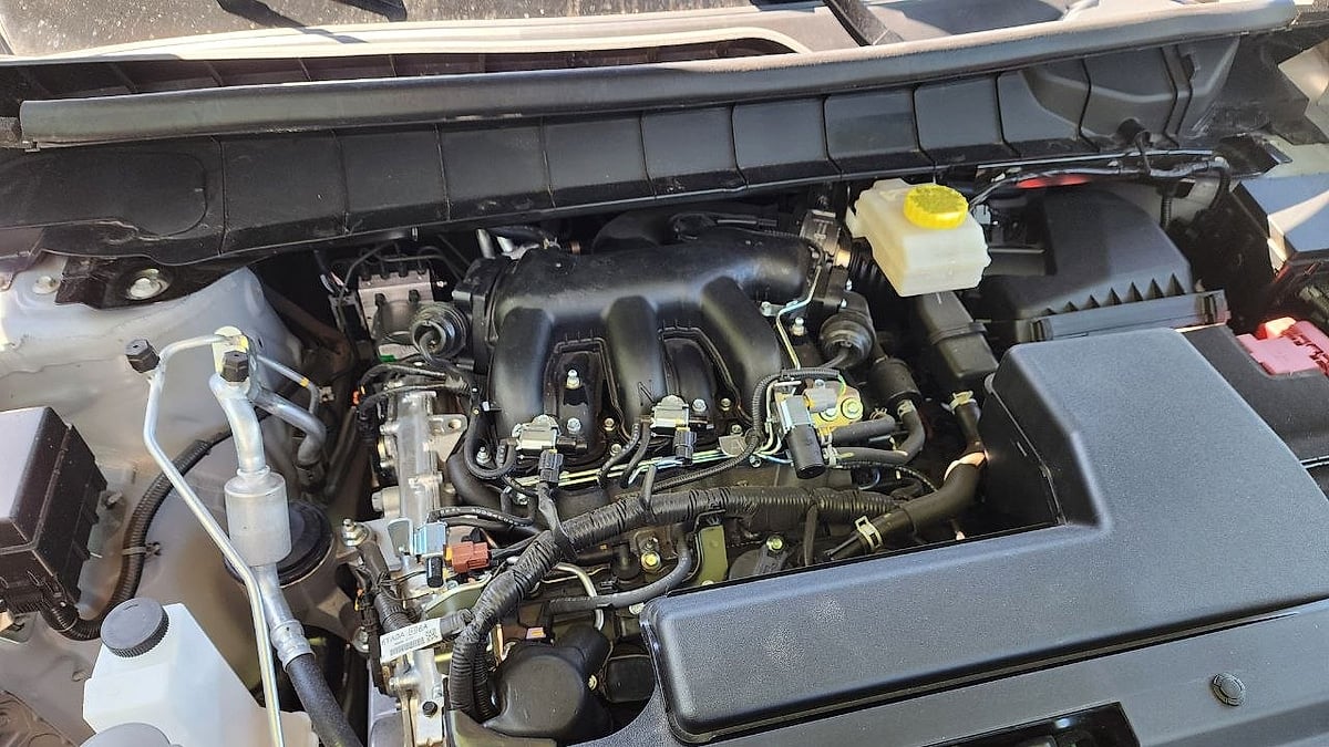 2026 Nissan Pathfinder's V6 engine