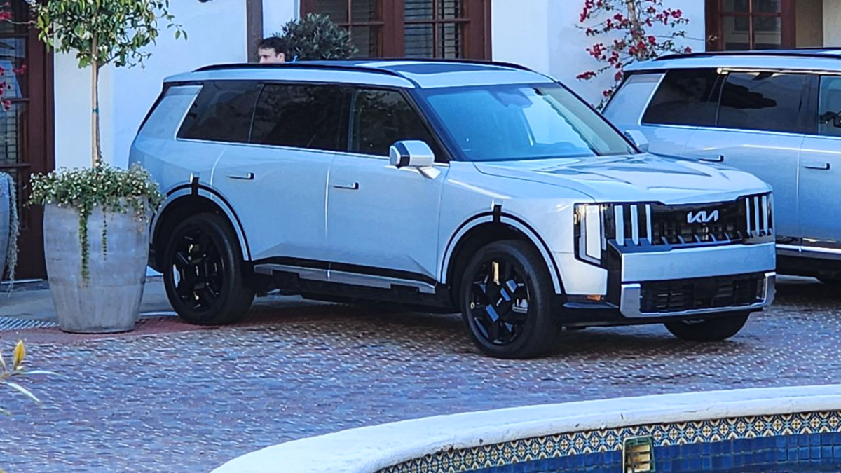 The 2027 KIA Telluride SUVs parked in Santa Barbara Ritz Carlton Bacara hotel