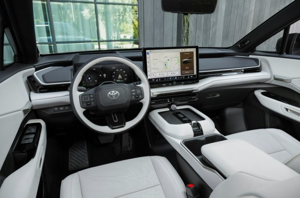 2027 Toyota Highlander infotainment
