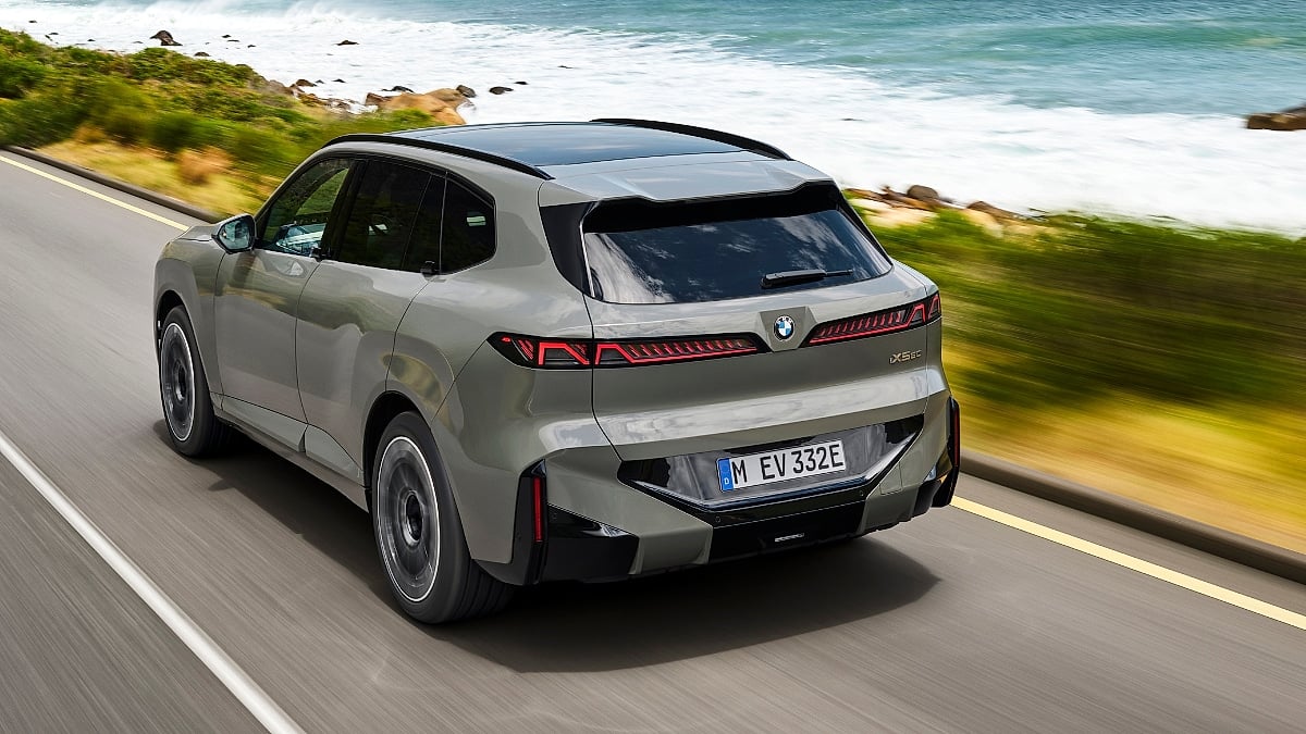 2027 BMW X5's external design and the back end