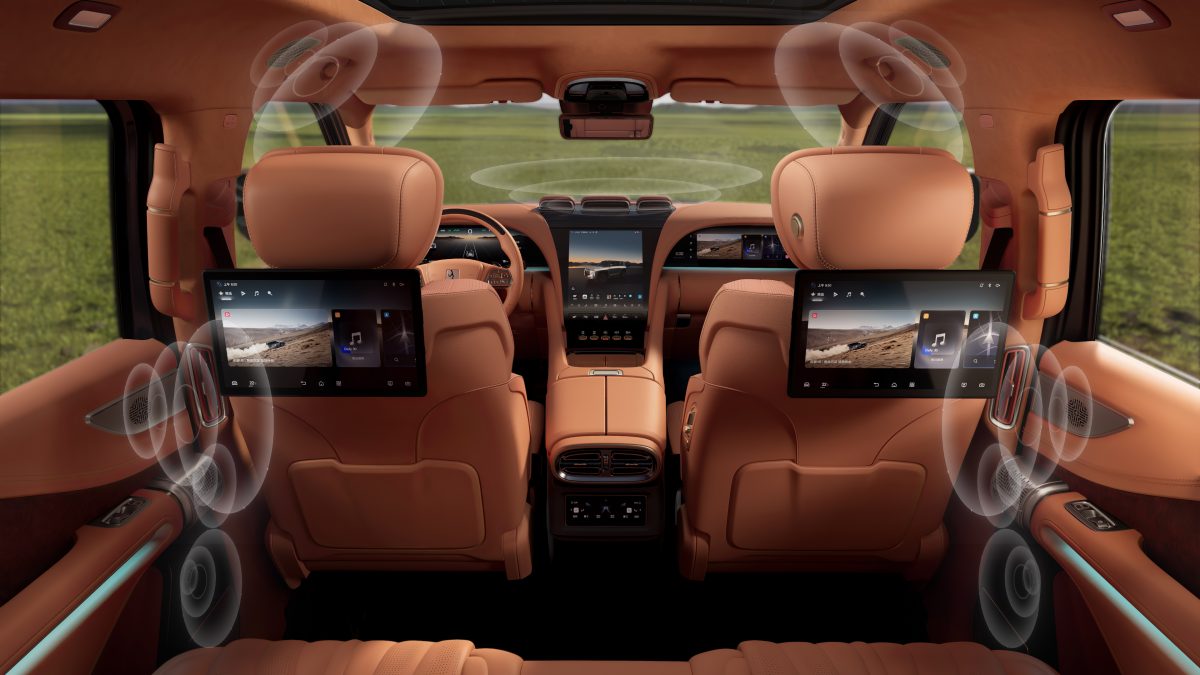 BYD Yangwang U8 - BYD official Press Footage 