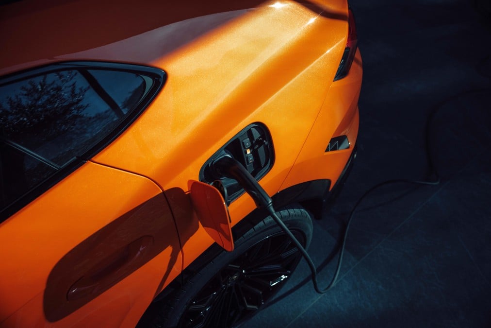 2025 Lamborghini Urus SE - Lamborghini official press release image