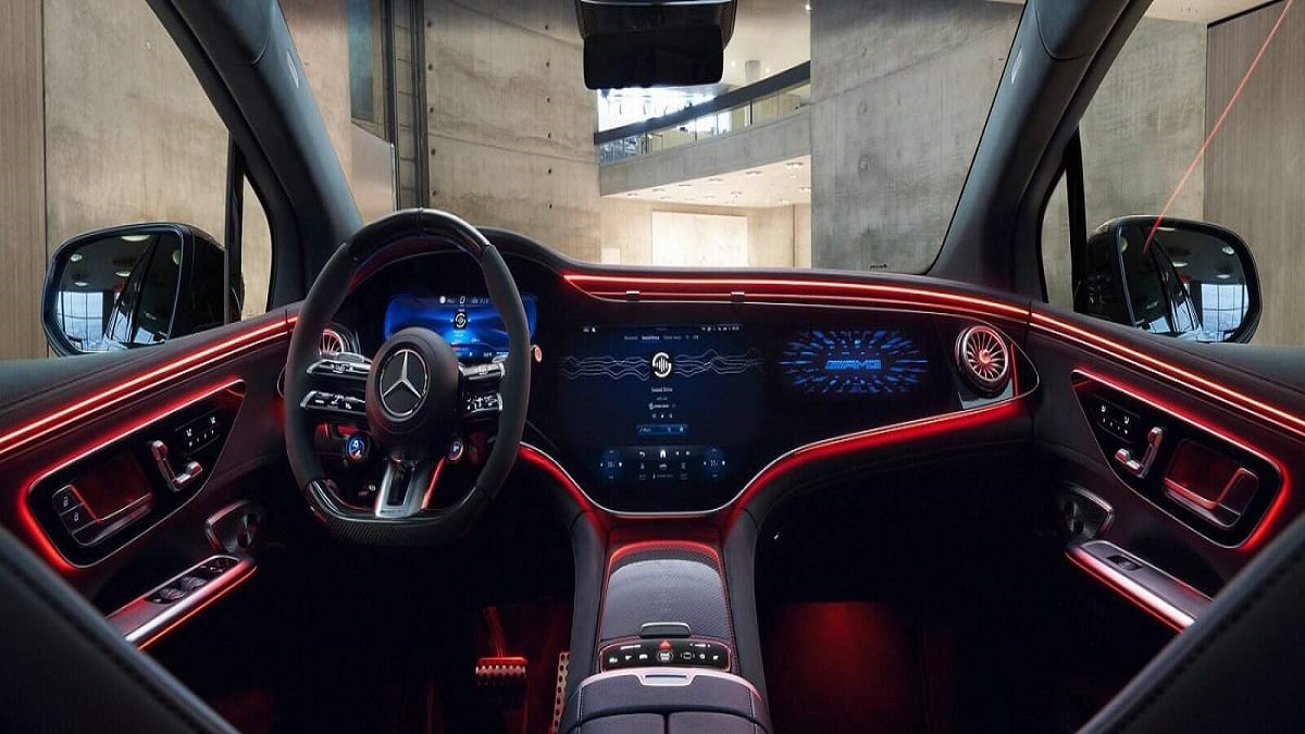 Benz thinks of the ultimate driving experience