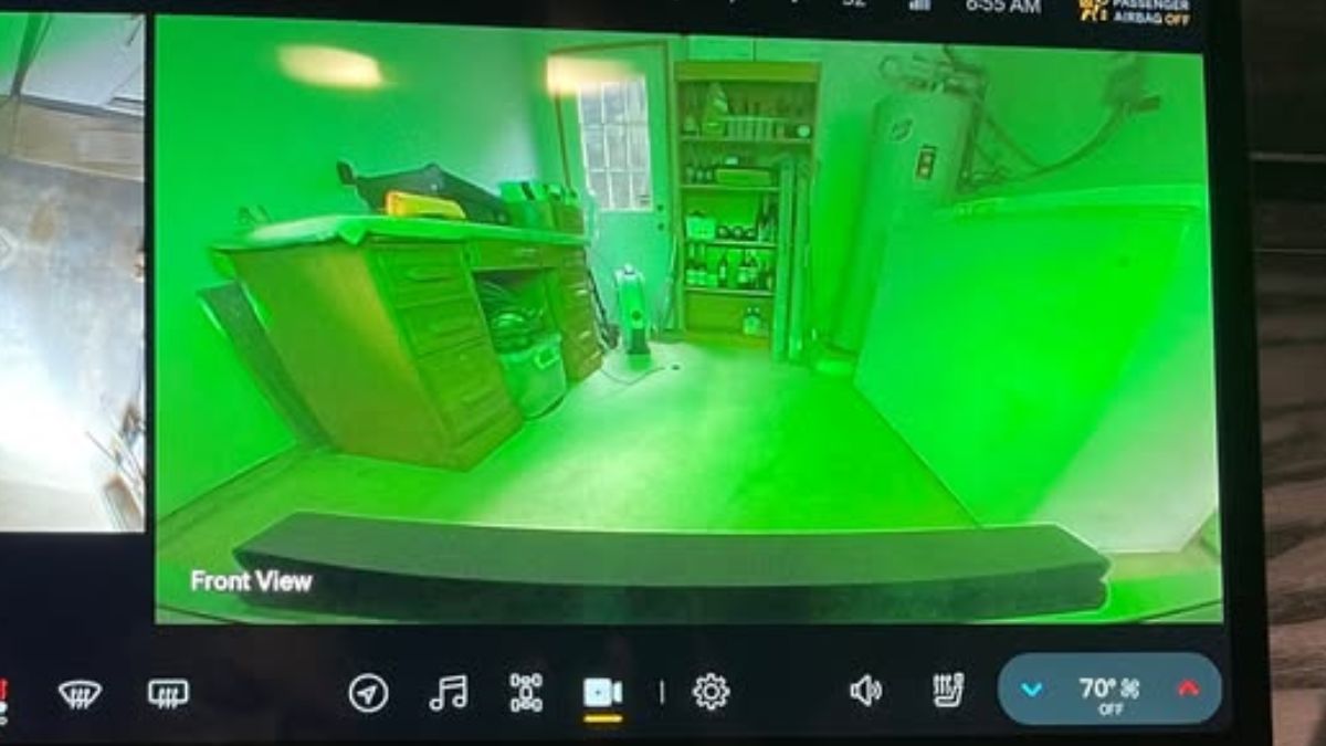 After the Latest OTA Update, My Rivian R1T Front Camera Shows a Strange Horizontal Bar, This Might Be an Issue