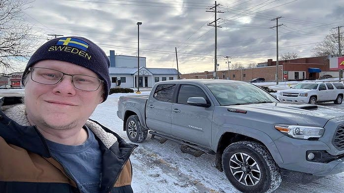 Brent's 2024 Toyota Tacoma in the snow
