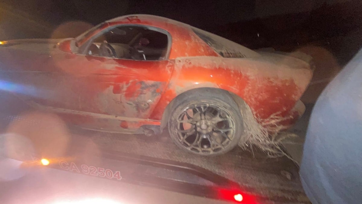 Dodge Viper gets totalled by insurance after being clipped by a truck, owner walks away with almost no injuries
