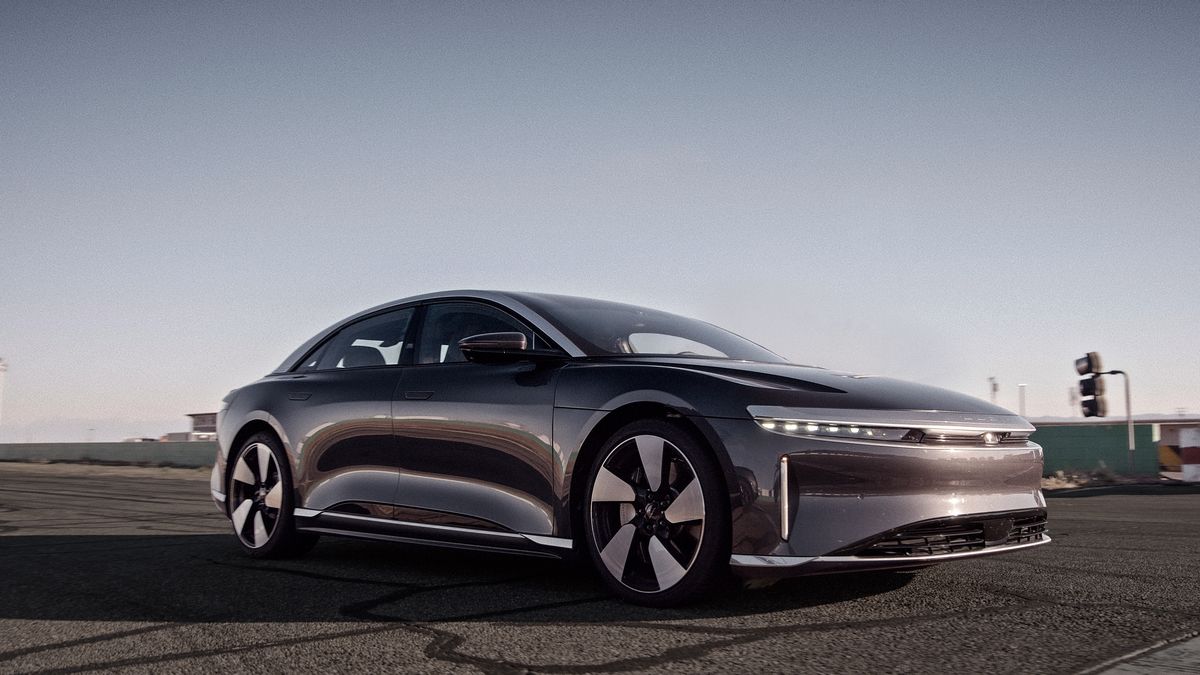 Lucid Air GT Launch Edition in burgundy 