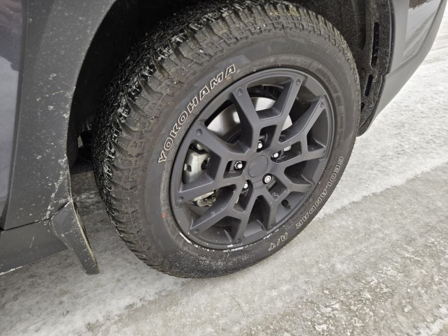 Yokohama Geolandar G015 tire shown on ive