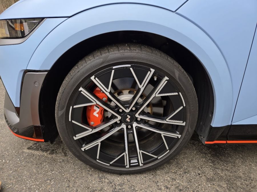 2025 Hyundai Ioniq 5N tire is summer-only by Pirelli