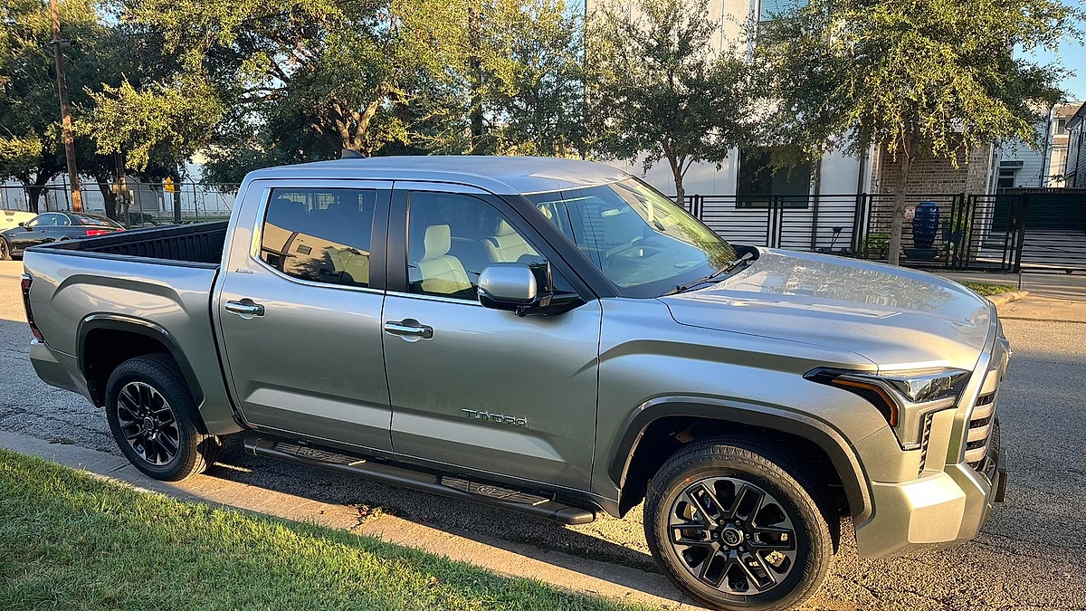 Jonathan Sewell’s 2024 Toyota Tundra at his Houston, Texas home; our investigation confirms this specific model year remains a top target for thieves
