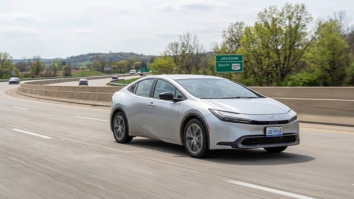 Michigan notary Jodi Brown’s frugality swap - trading a 17 MPG Jeep for a fuel-efficient 2025 Prius AWD LE